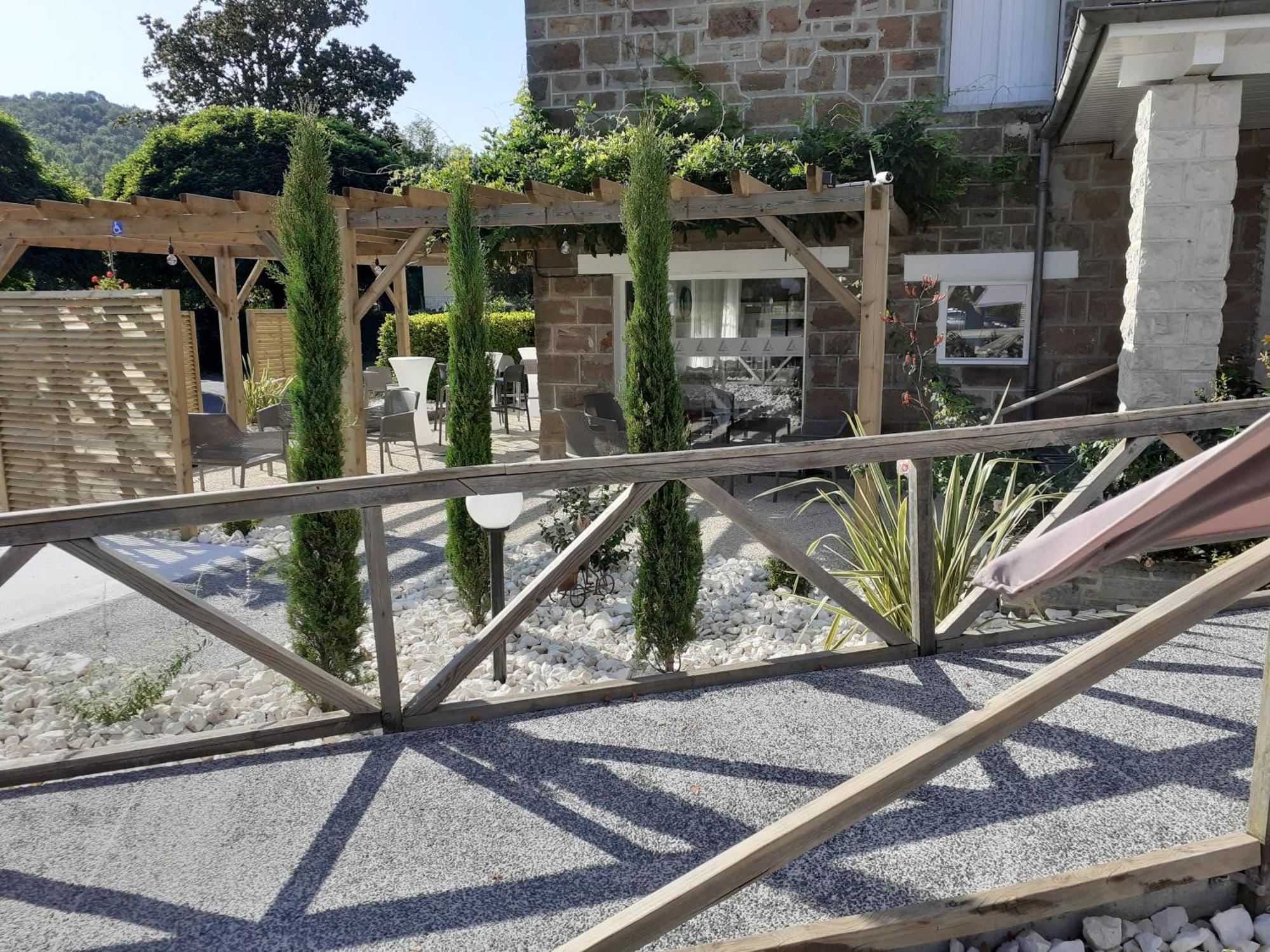 L'Auberge Saint-Viance Exteriör bild